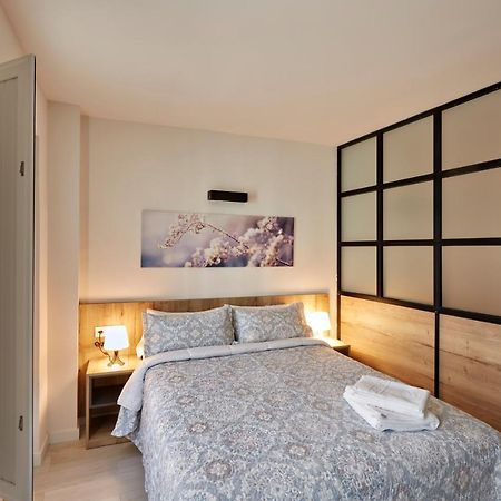 Apartamentos Marques De Abastos ログローニョ エクステリア 写真