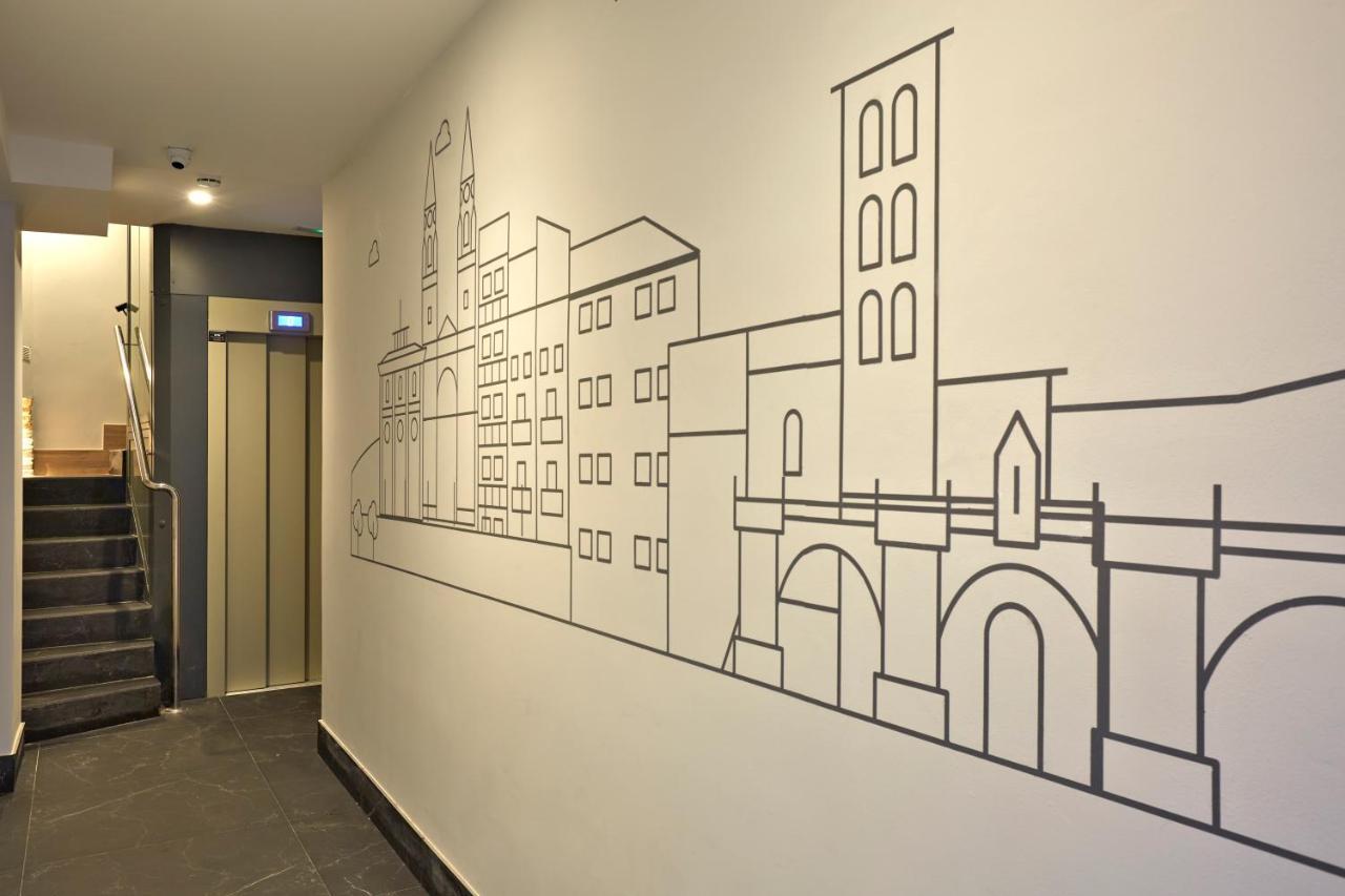 Apartamentos Marques De Abastos ログローニョ エクステリア 写真