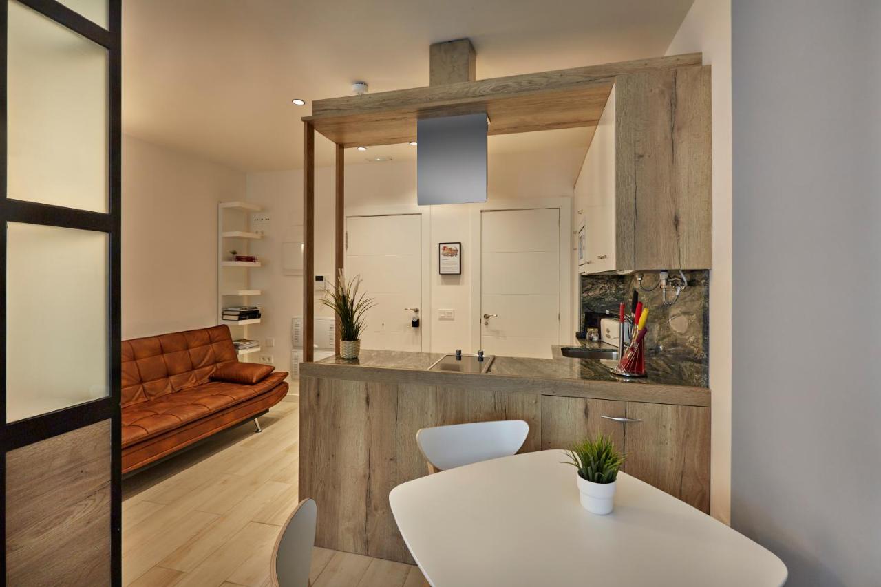 Apartamentos Marques De Abastos ログローニョ エクステリア 写真